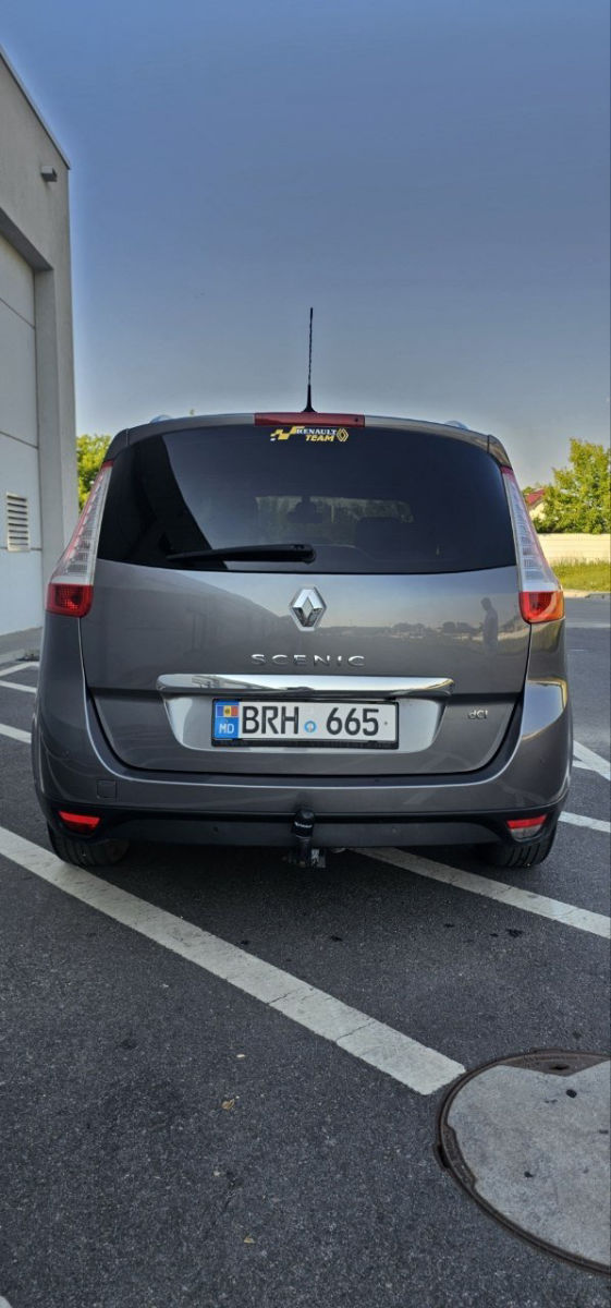 Renault Scenic 2012