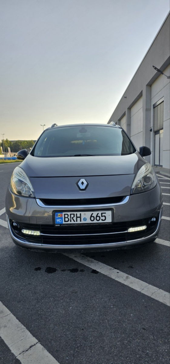 Renault Scenic 2012