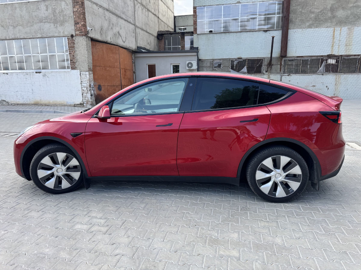 Tesla Model Y 2021