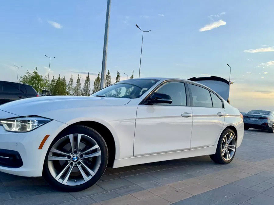 BMW 3 Series 2017