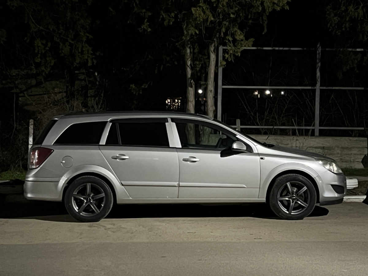 Opel Astra 2007