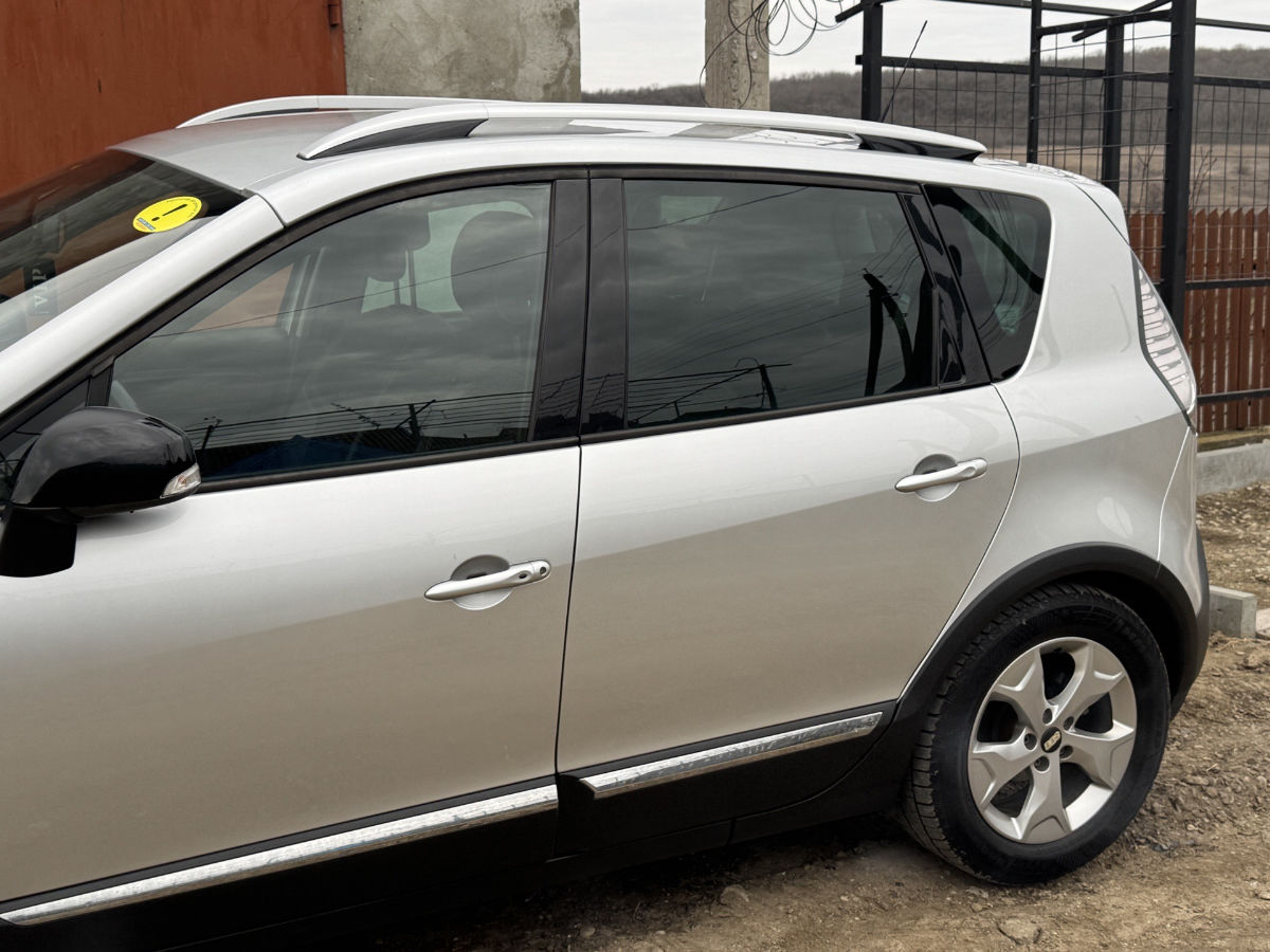 Renault Scenic 2013