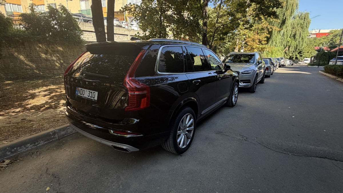 Volvo XC90 2019
