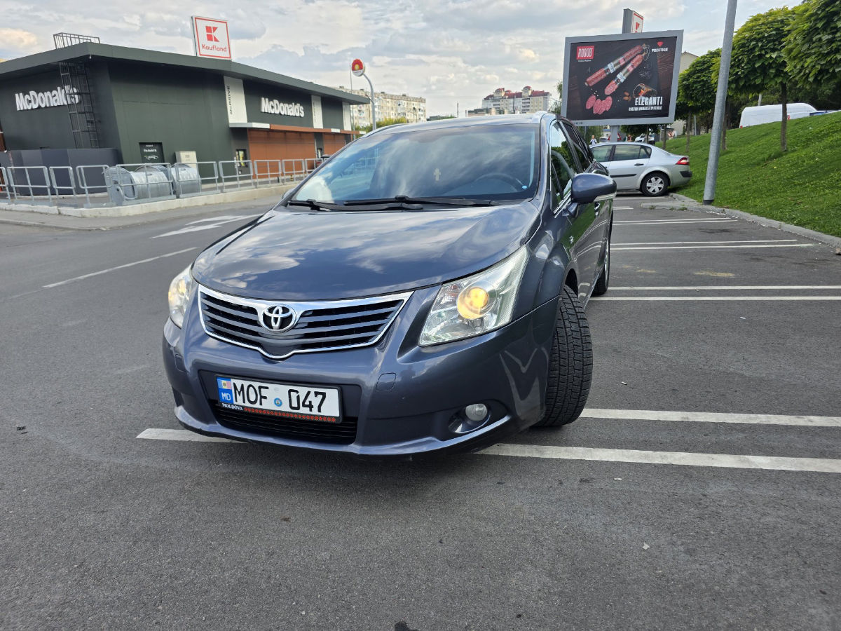 Toyota Avensis 2010