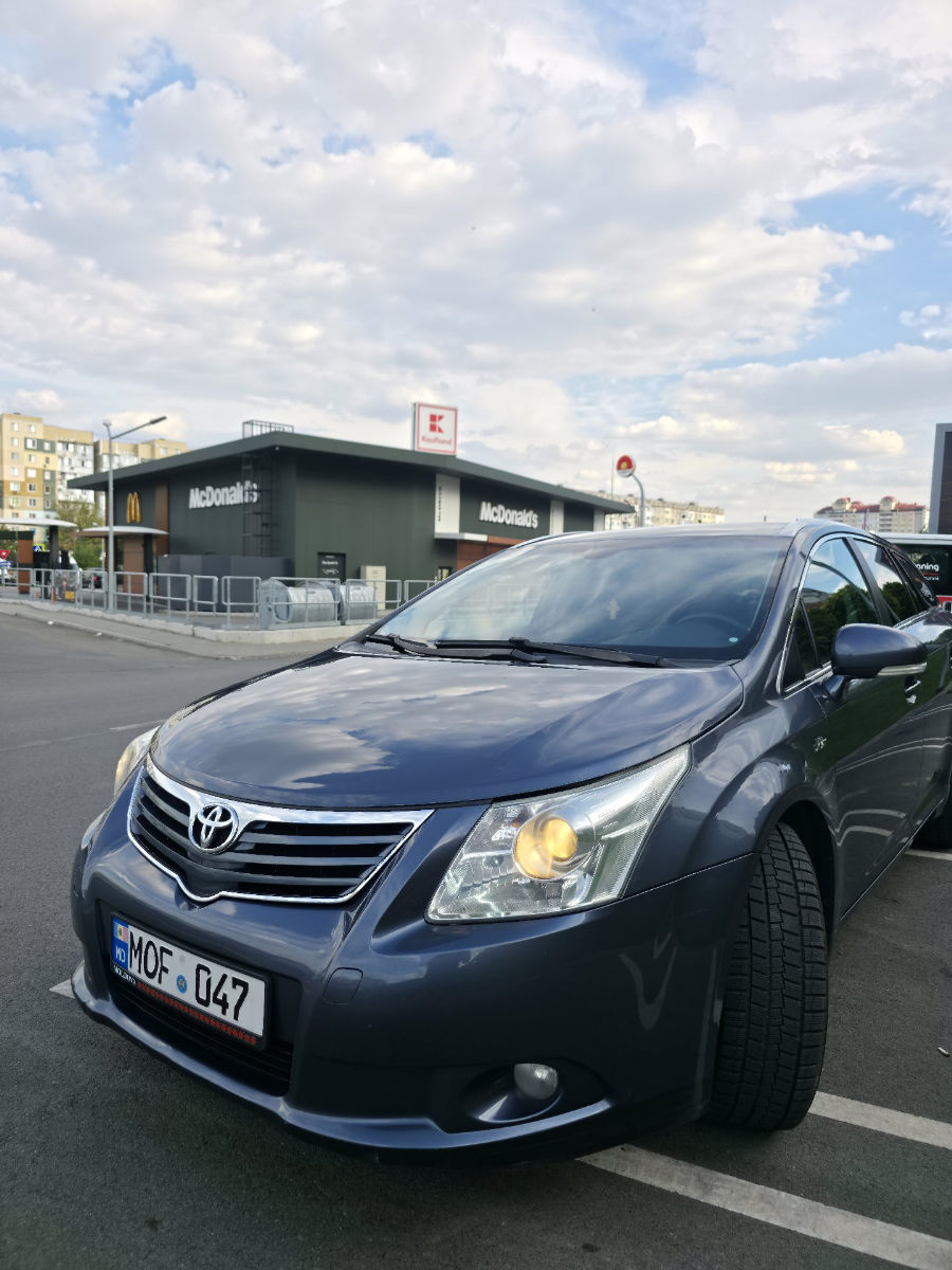 Toyota Avensis 2010