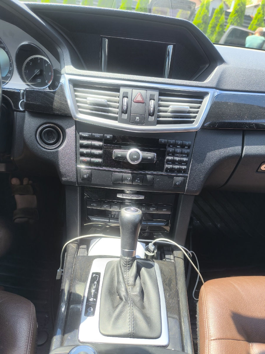 Mercedes-Benz E-Class 2009