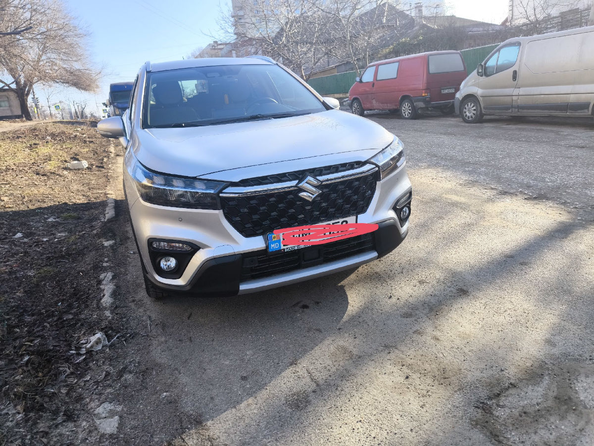 Suzuki S-Cross 2023