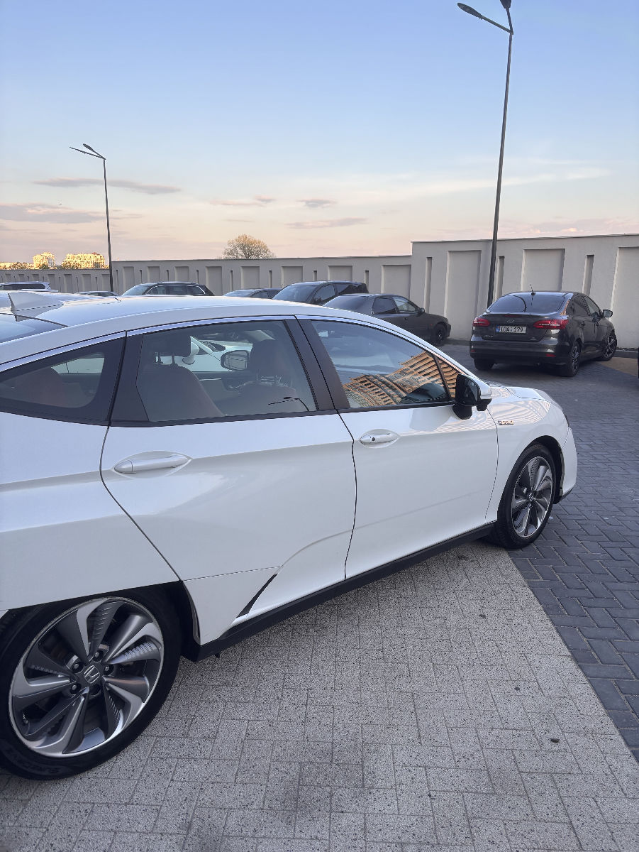Honda FCX Clarity 2018
