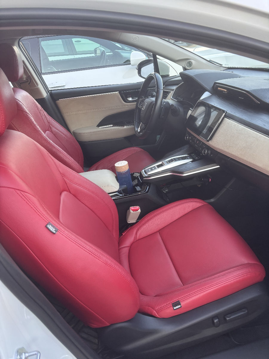 Honda FCX Clarity 2018