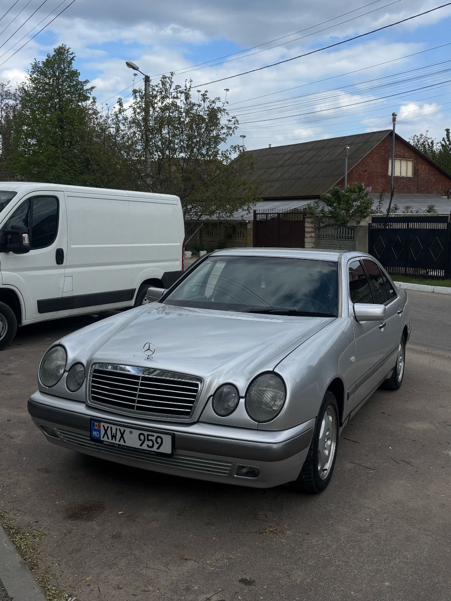Mercedes E-Class 1996