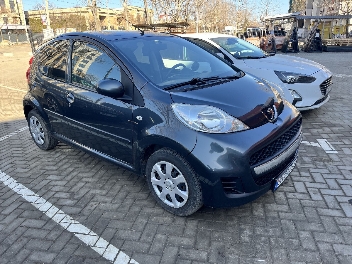 Peugeot 107 2011