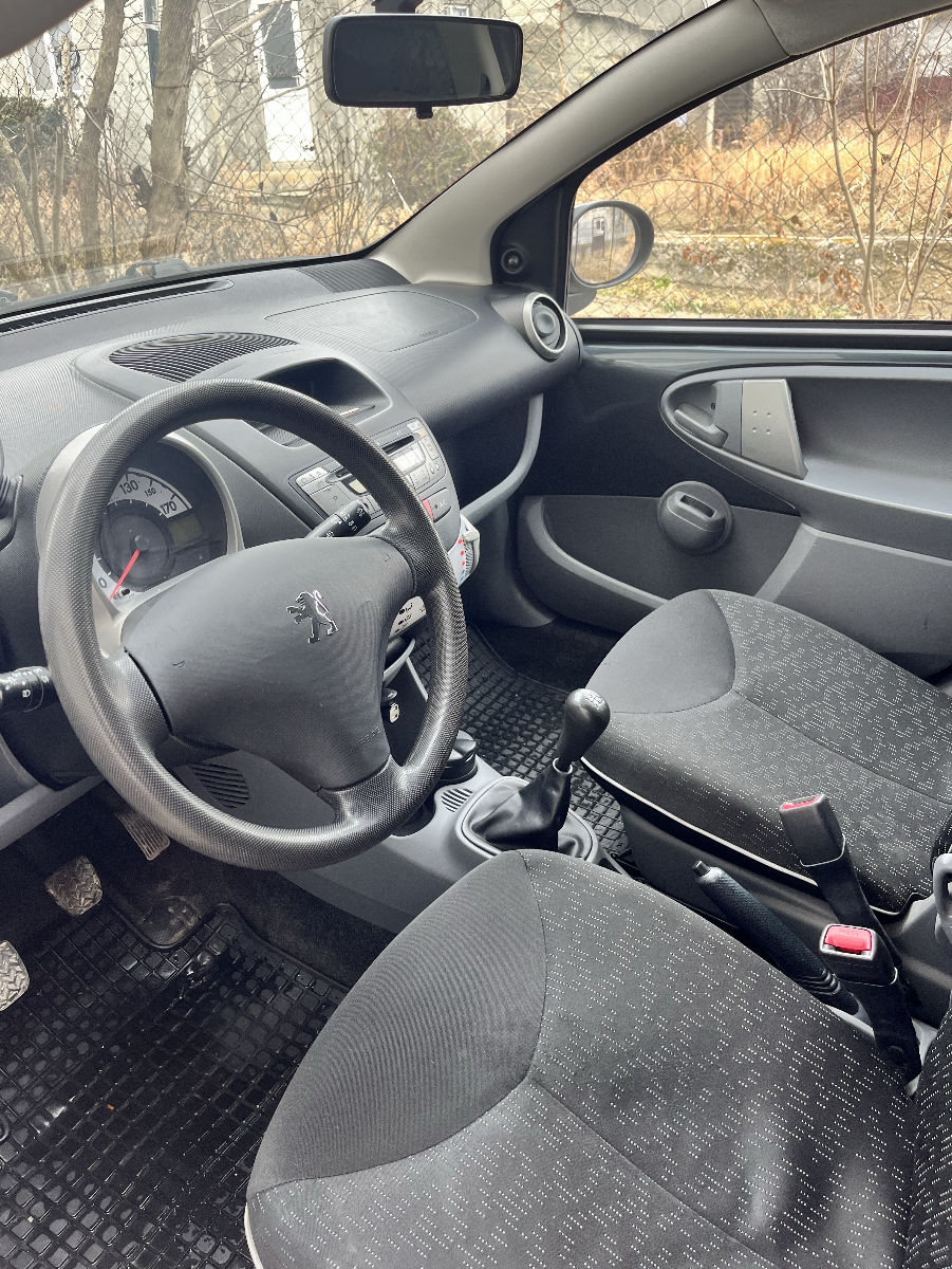 Peugeot 107 2011