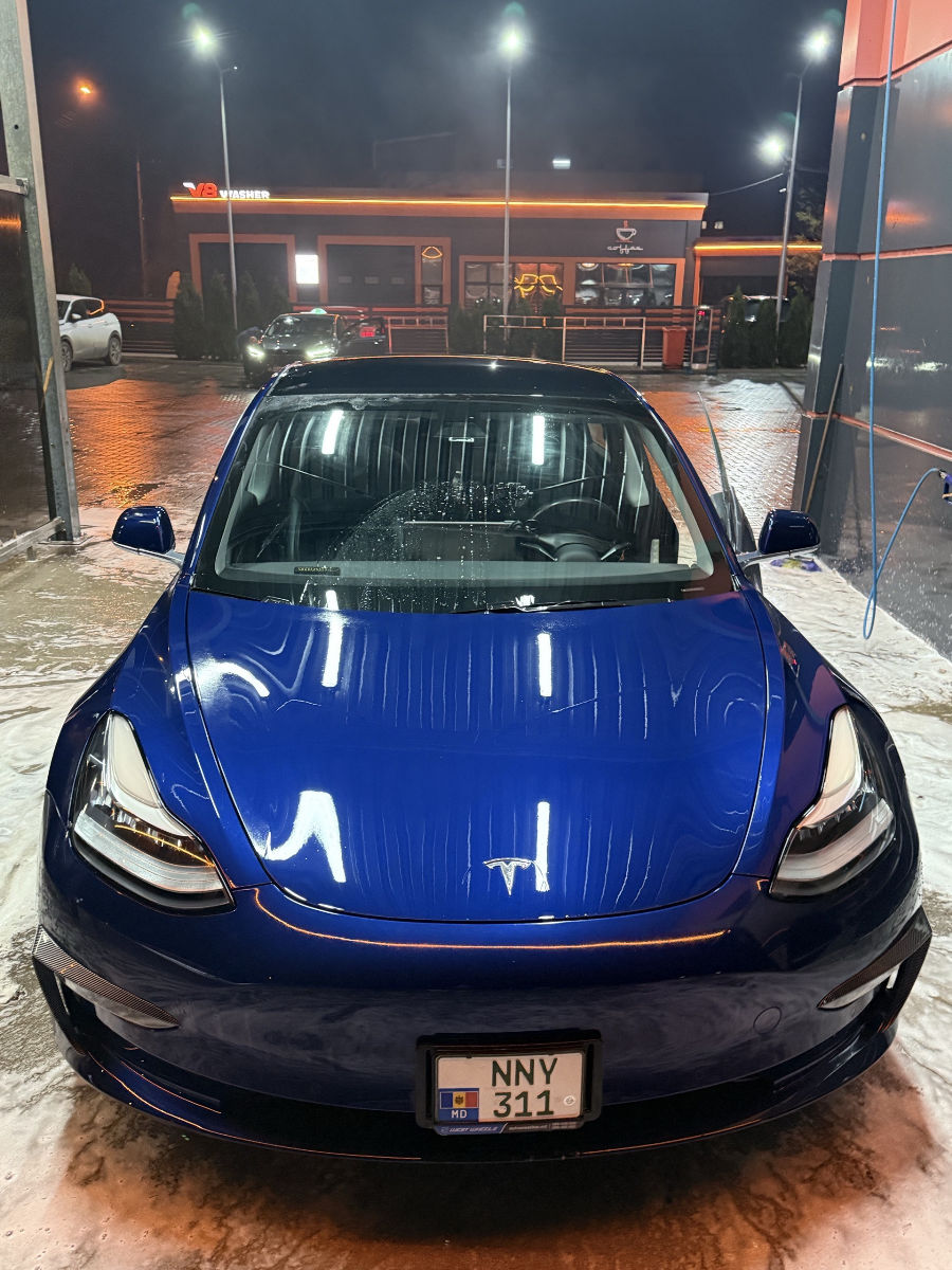 Tesla Model 3 2018