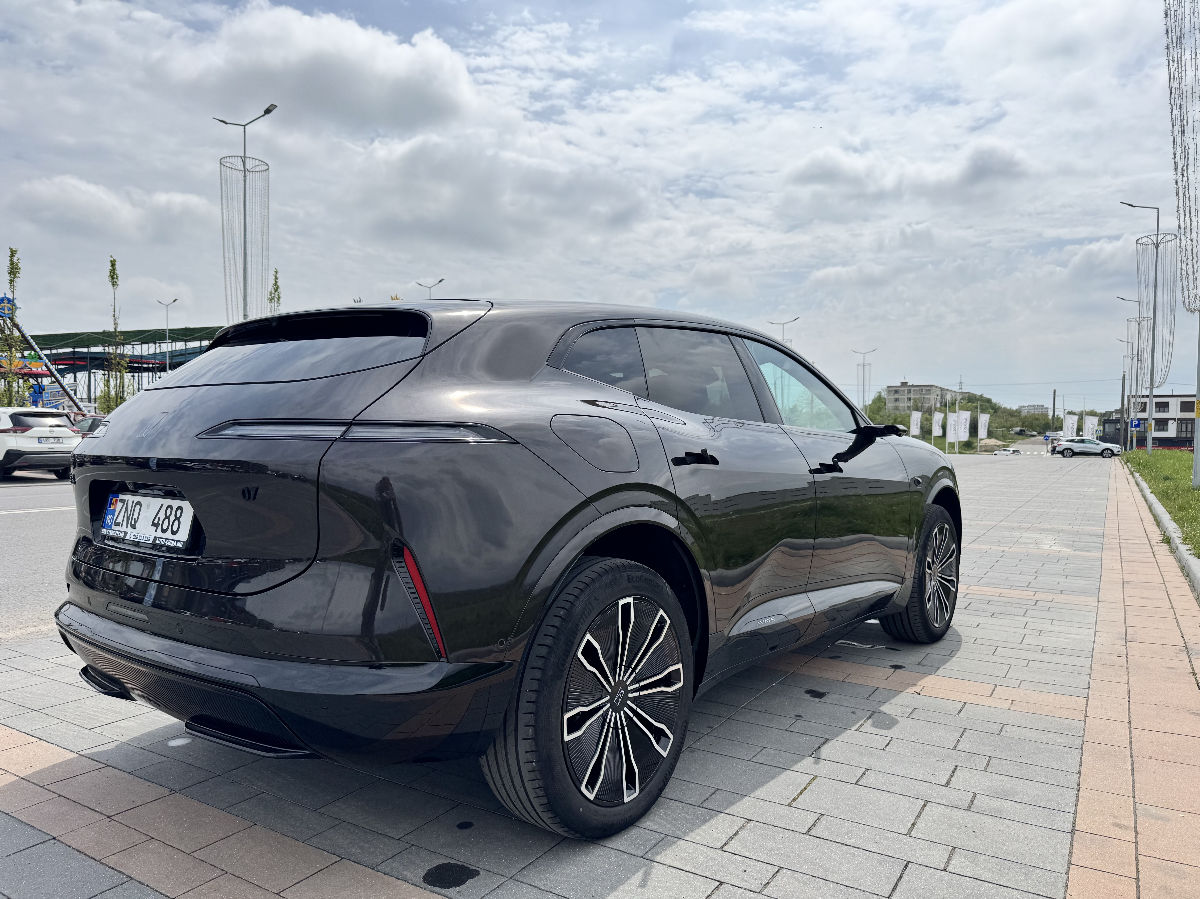 Avatr 07 2024