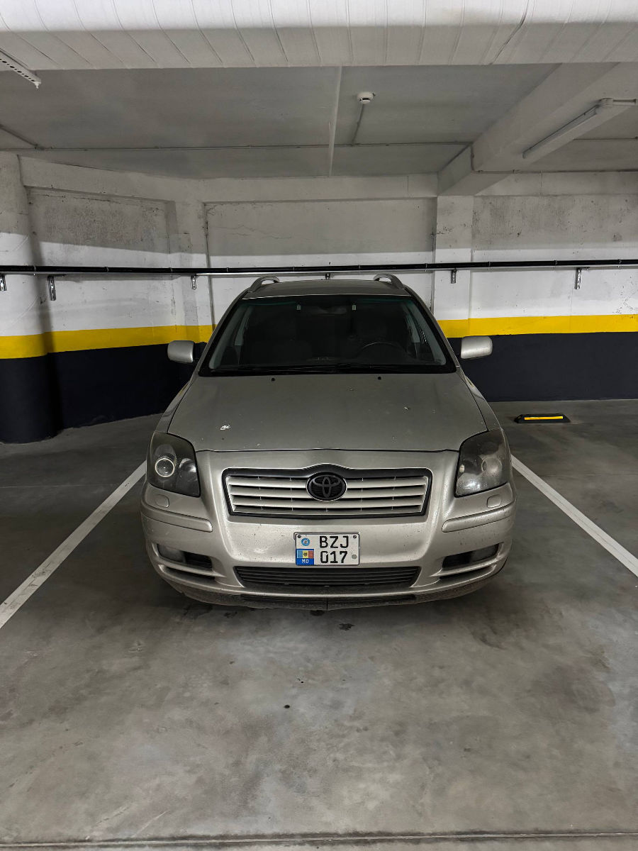 Toyota Avensis 2004