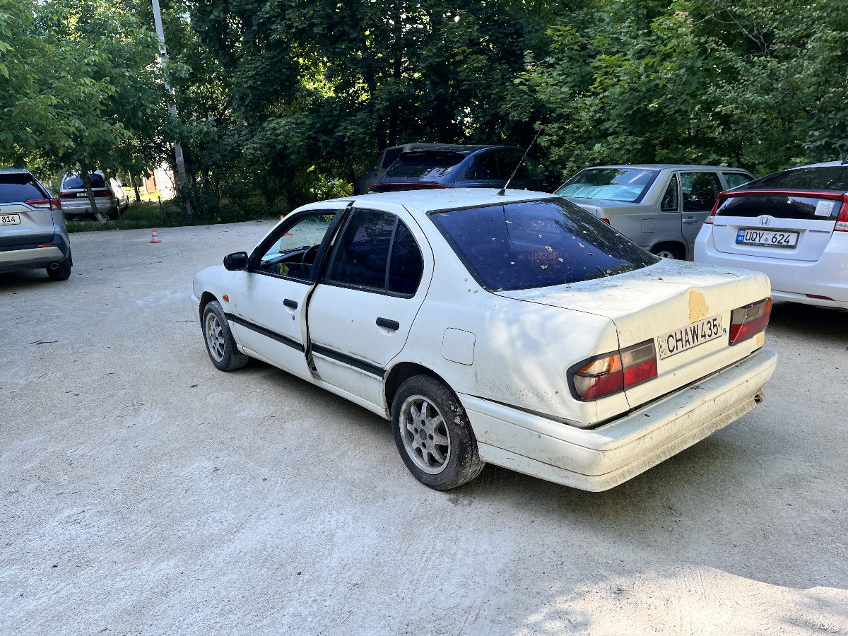 Nissan Primera 1995