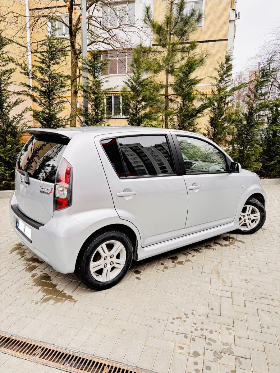 Daihatsu Sirion 2005