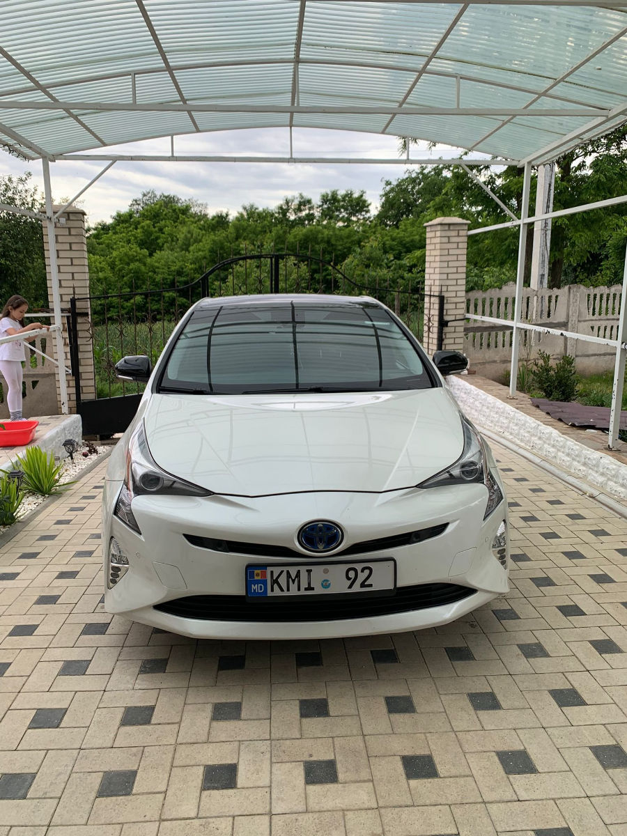 Toyota Prius 2016
