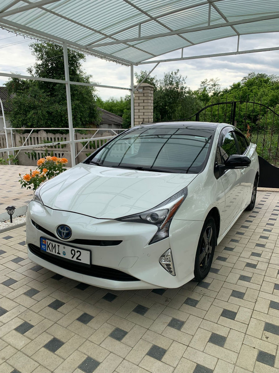 Toyota Prius 2016
