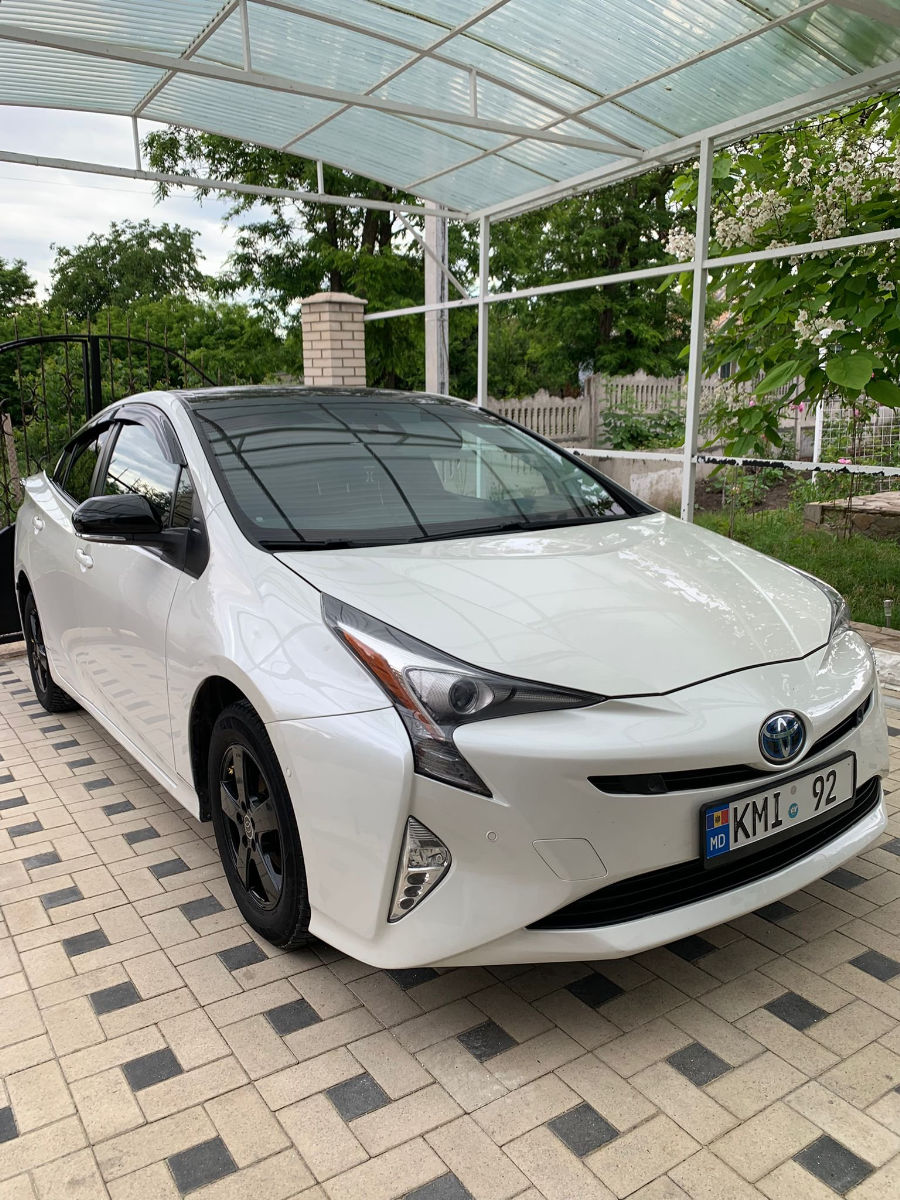 Toyota Prius 2016