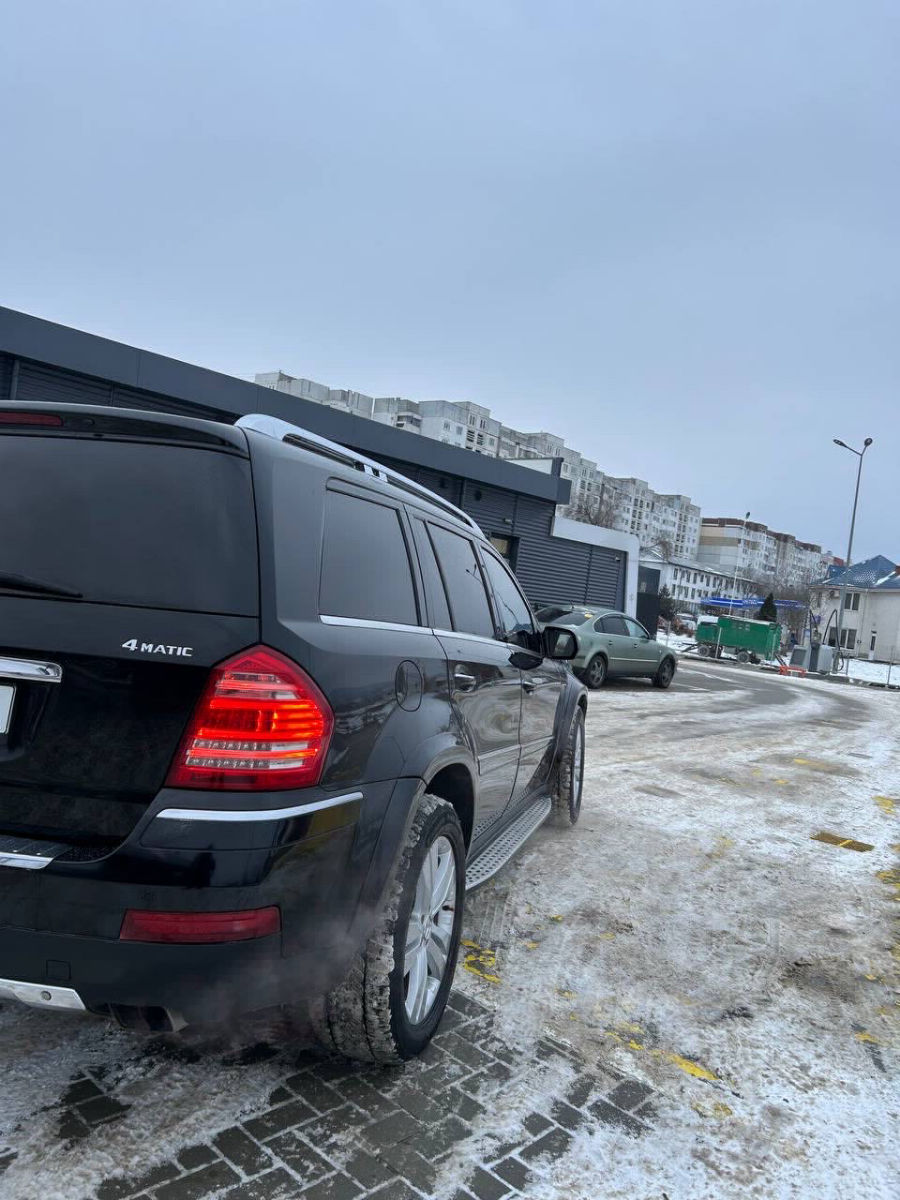 Mercedes GL-Class 2010