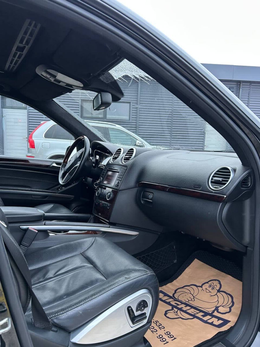 Mercedes GL-Class 2010