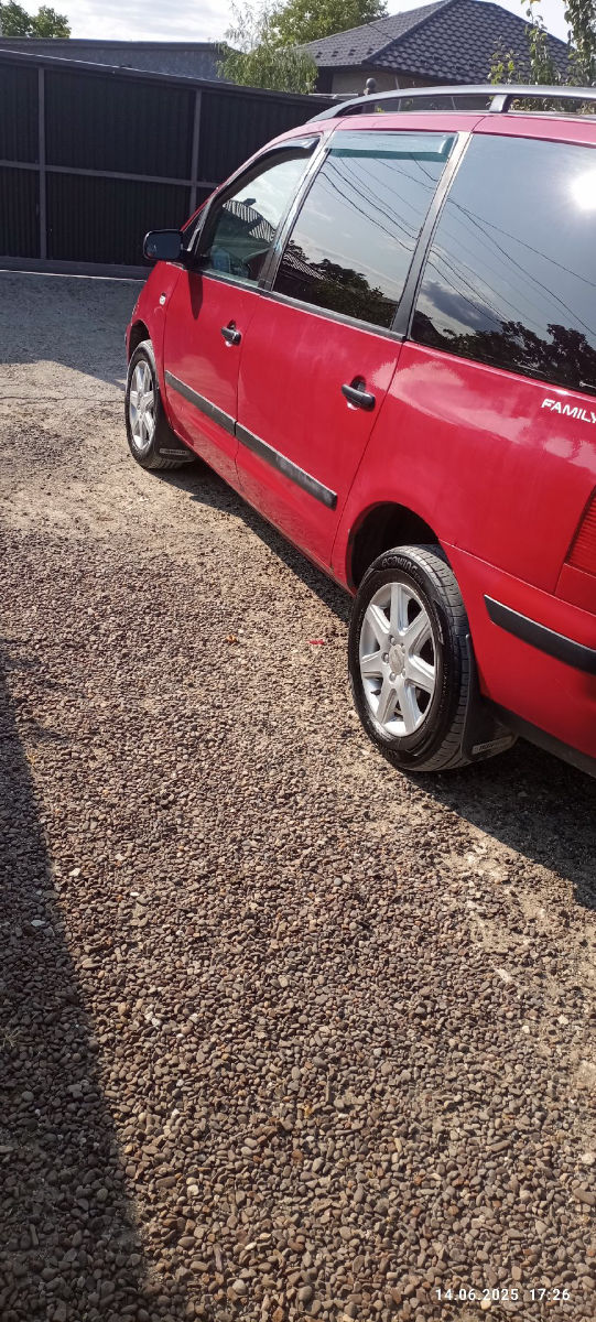 Volkswagen Sharan 2004