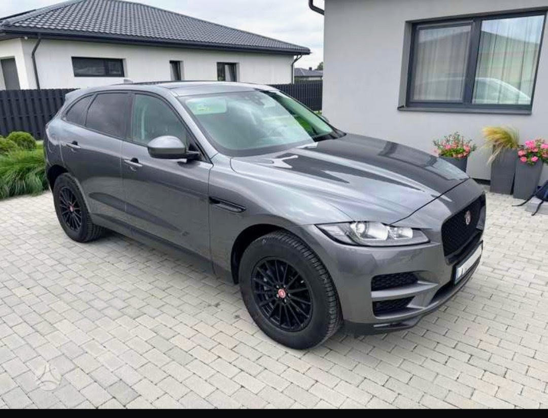 Jaguar F-PACE 2019