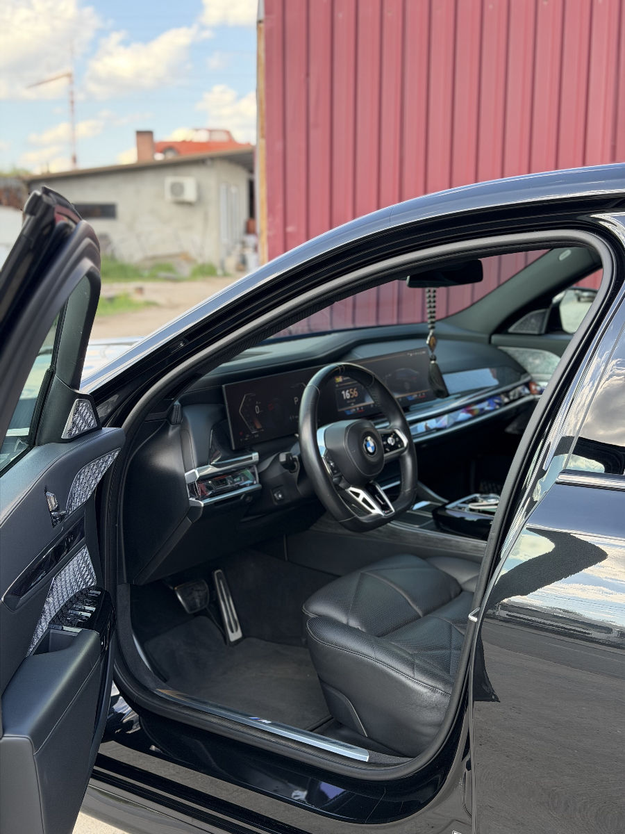 BMW 7 Series 2023