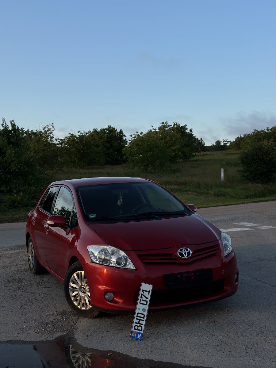 Toyota Auris 2011