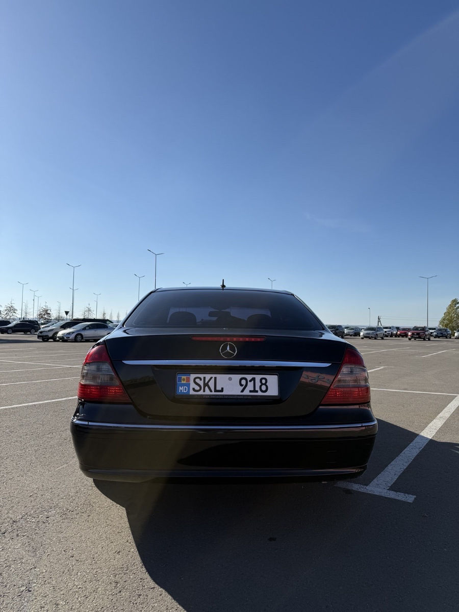 Mercedes E-Class 2009