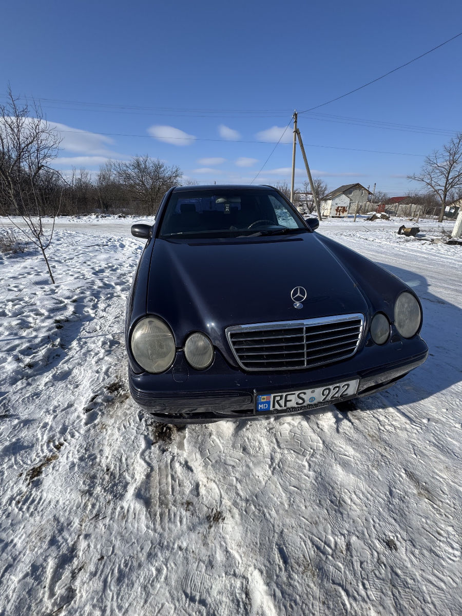 Mercedes E-Class 2000