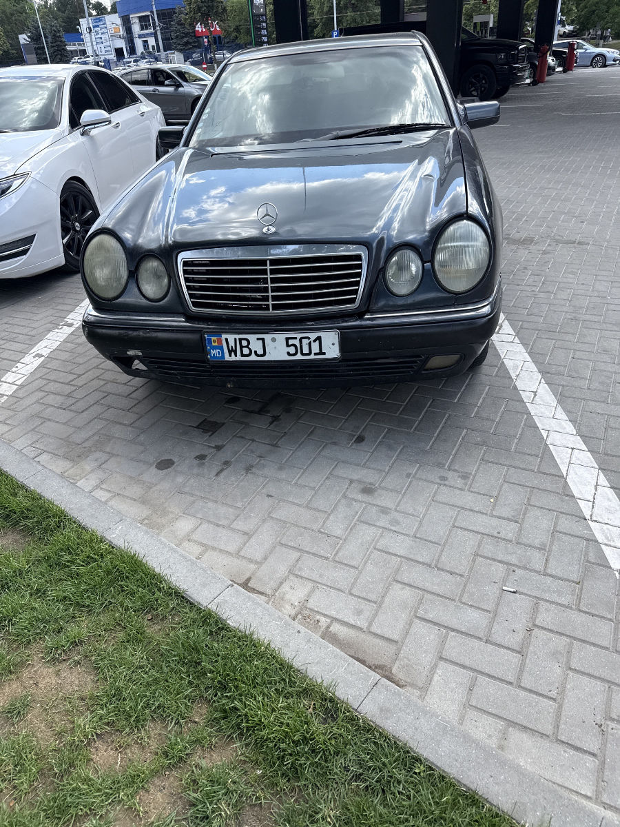 Mercedes W210 1998