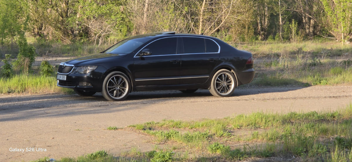 Skoda Superb 2012