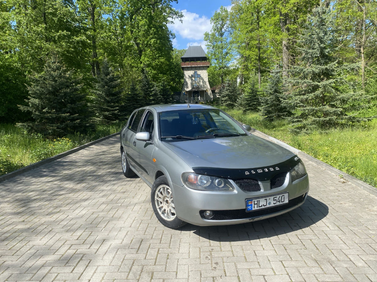 Nissan Almera 2003