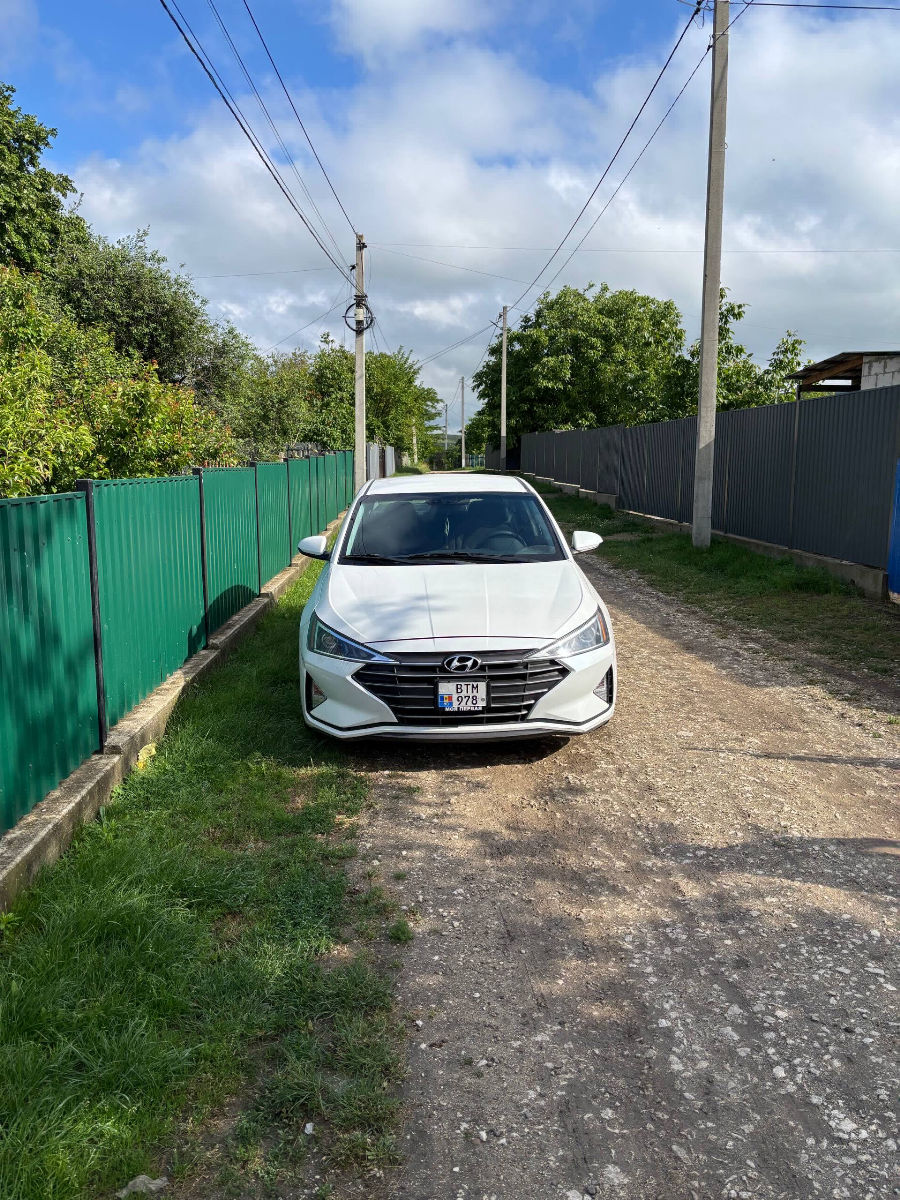 Hyundai Elantra 2020
