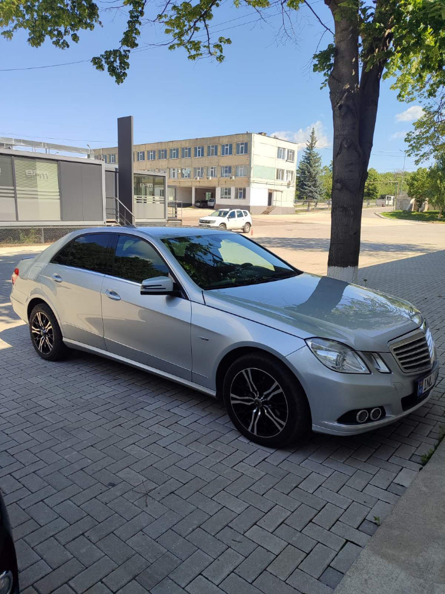 Mercedes E-Class 2010