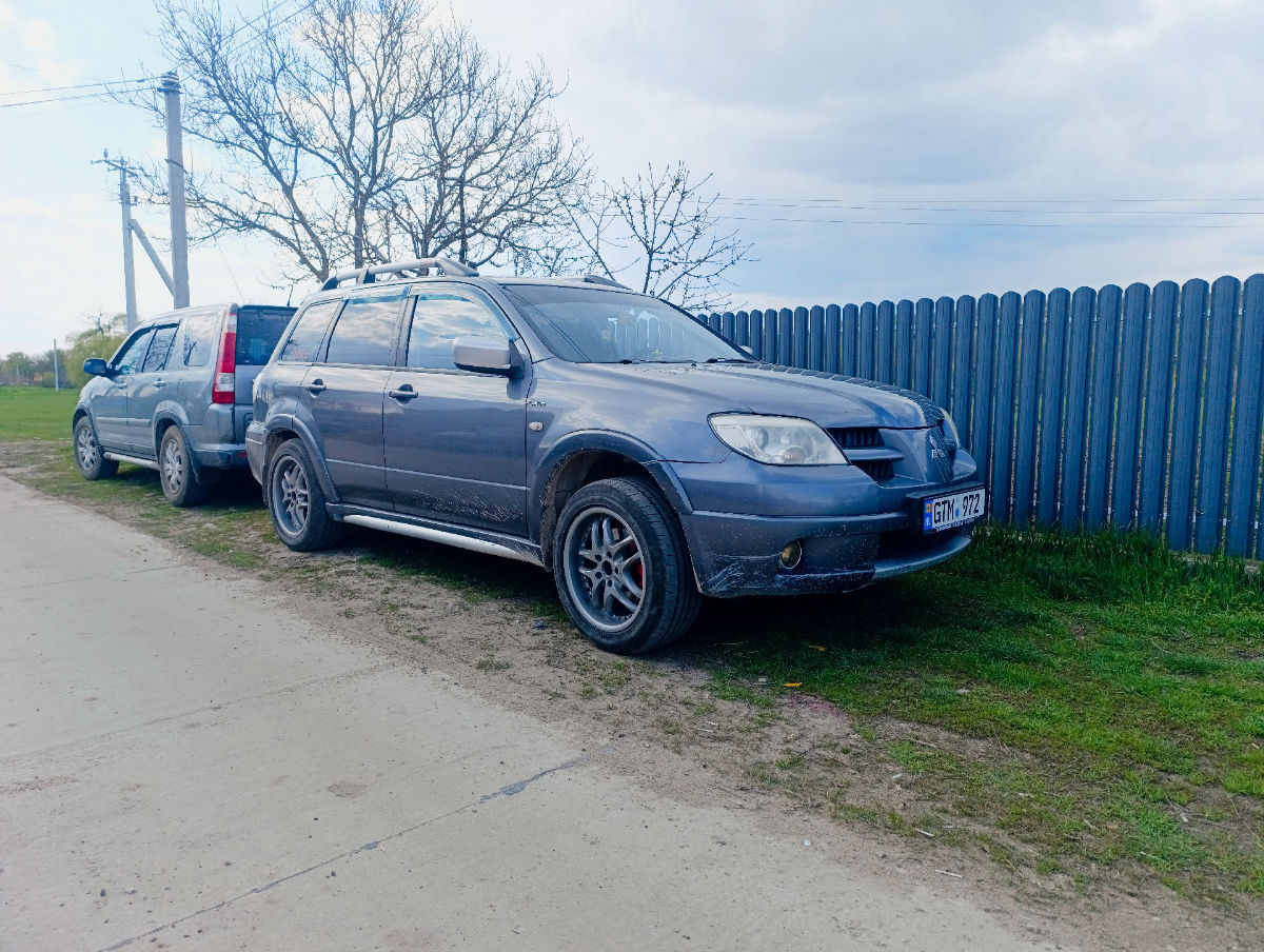 Mitsubishi Outlander 2008