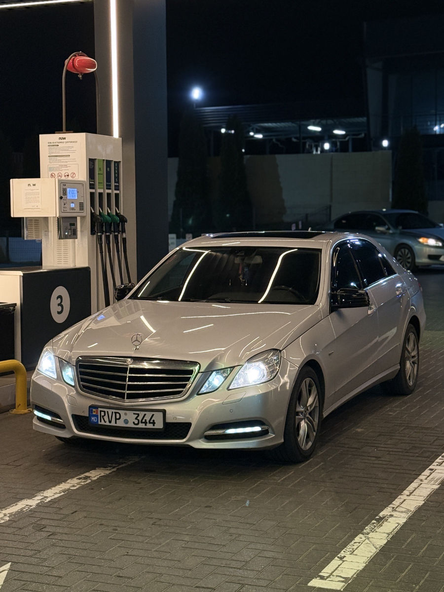 Mercedes E-Class 2010