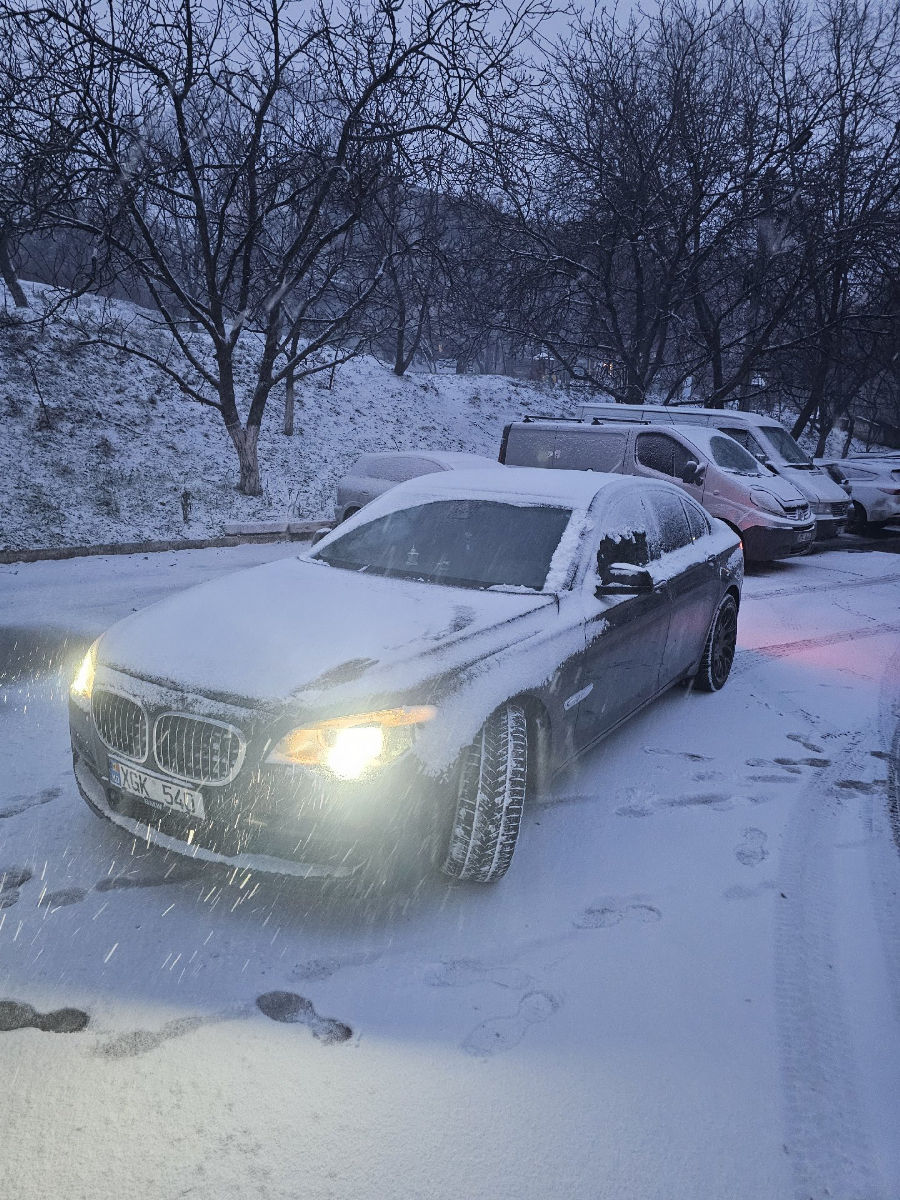 BMW 7 Series 2012