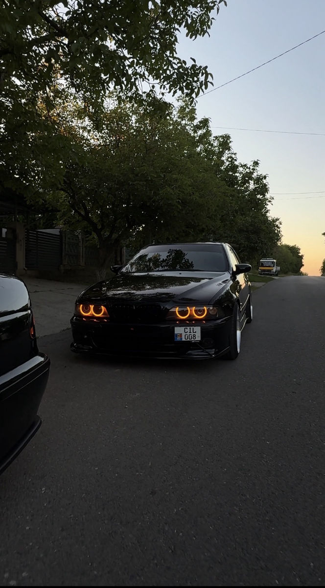 BMW 5 Series 2002