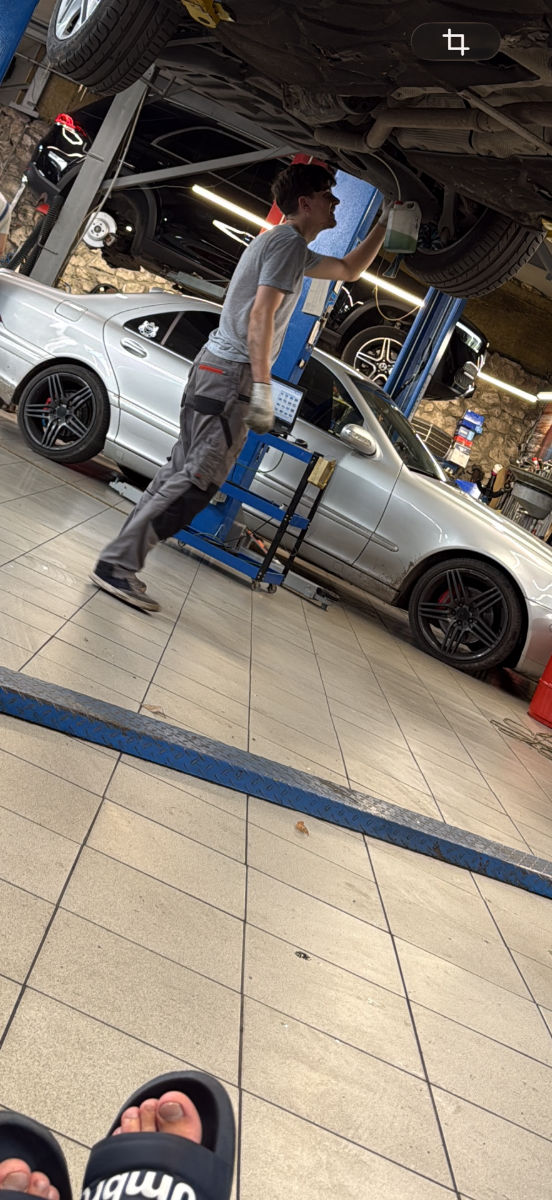 Mercedes S-Class 2004
