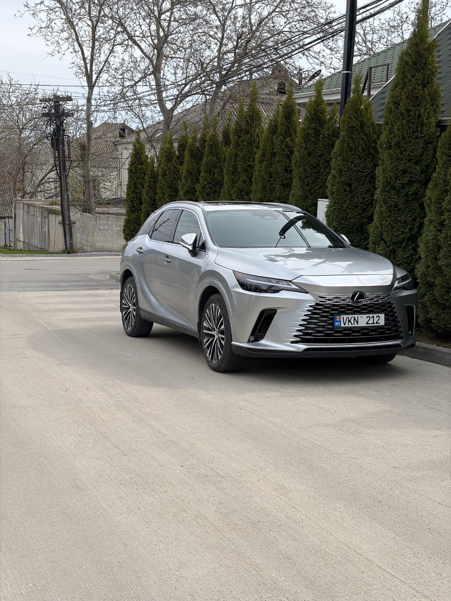 Lexus RX 2023