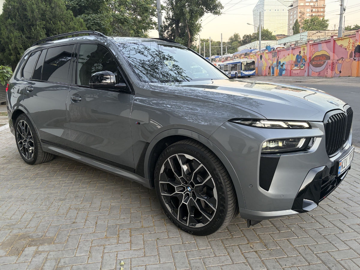 BMW X7 2024
