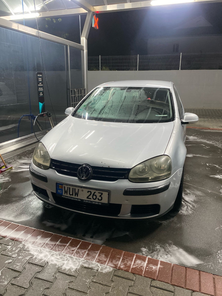 Volkswagen Golf 2004