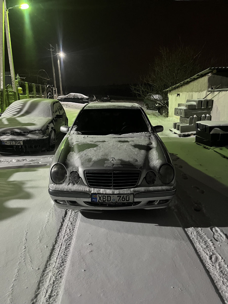 Mercedes E-Class 2000