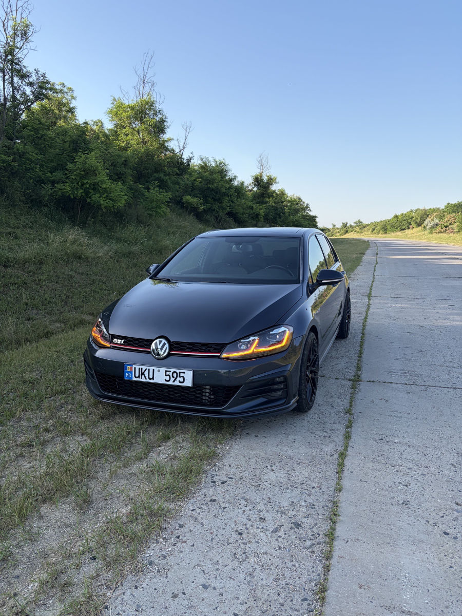 Volkswagen Golf GTI 2020