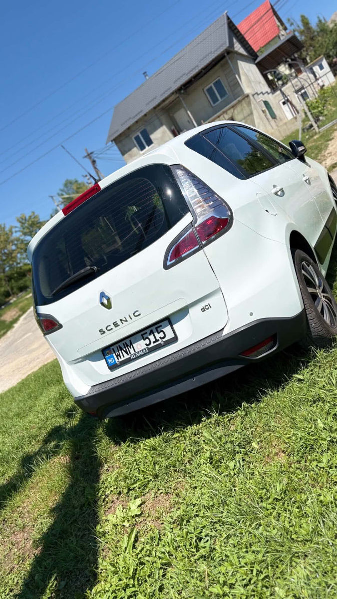 Renault Scenic 2012