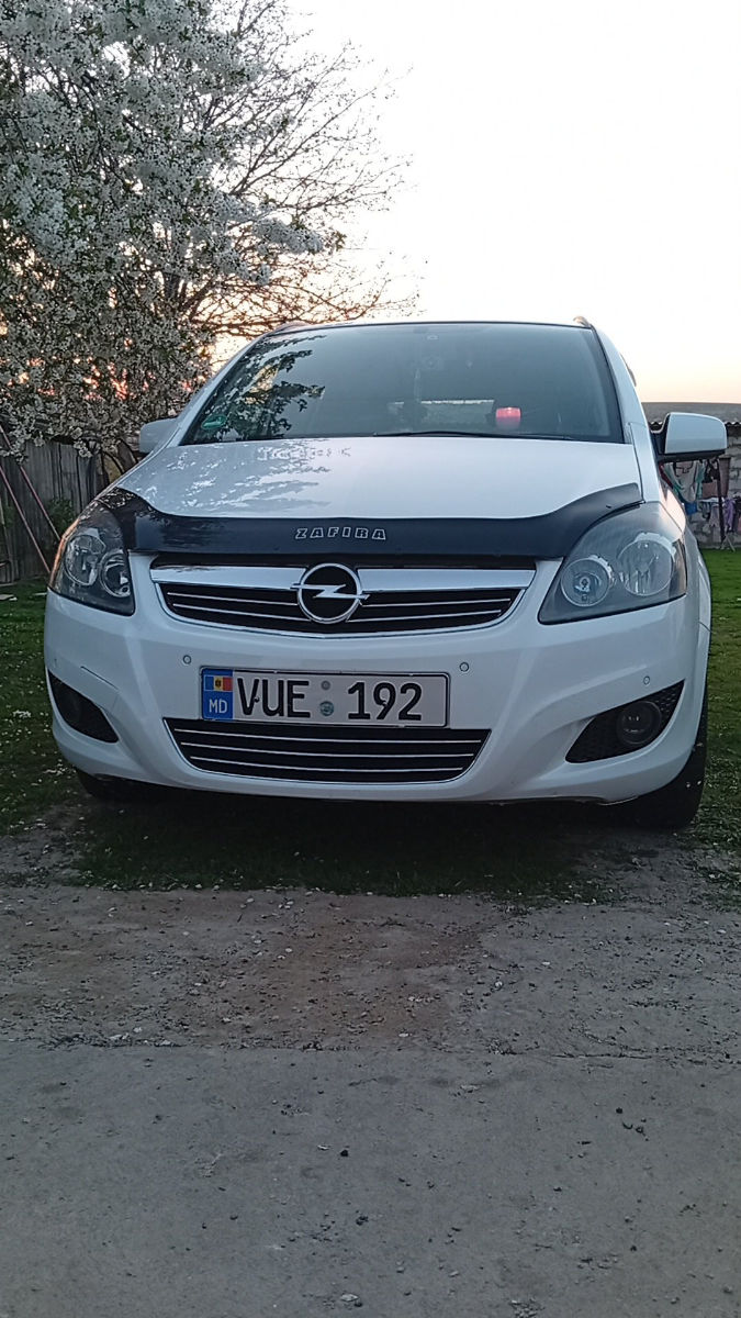 Opel Zafira 2011