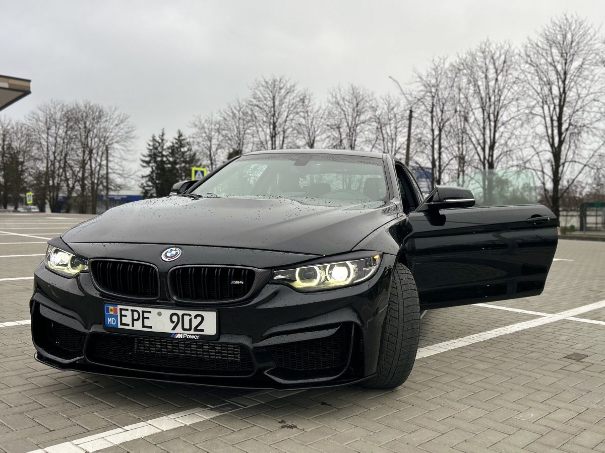 BMW M4 2015